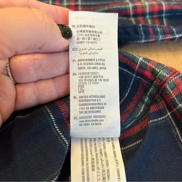 Hollister Boyfriend Fit Blue Red Green Plaid Flannel Button Down Shirt Sz L - Picture 5 of 9